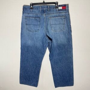 Vintage Tommy Hilfiger Big Flag Classic Med Wash Blue Denim Jeans 38X27